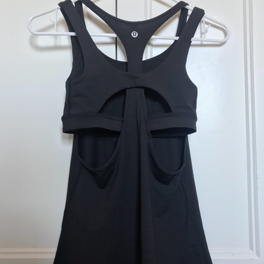 Lululemon built-in bra tank top